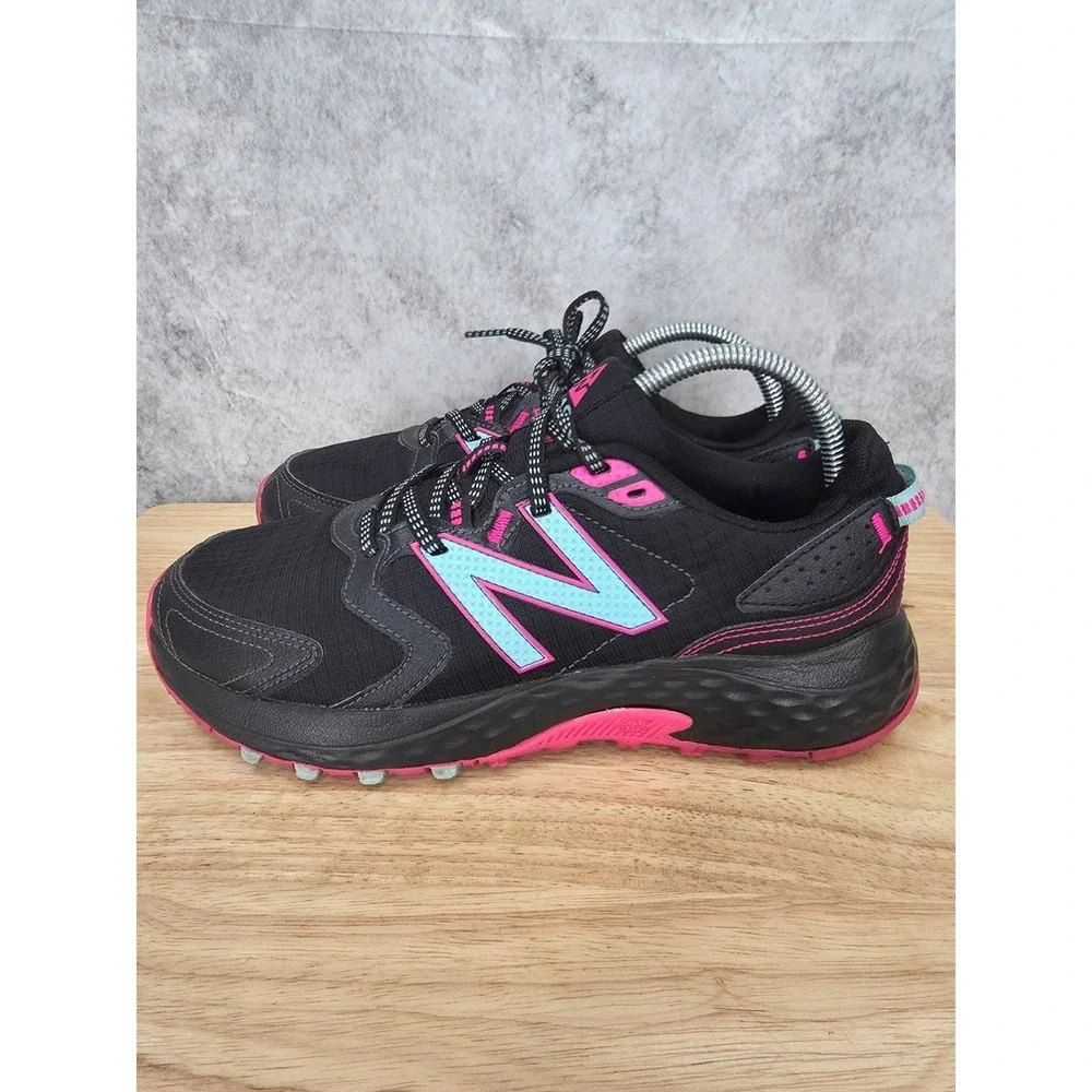 New Balance 410 V7 Trail Running Shoes Womens 10 B Black Pink Glow Sneakers
